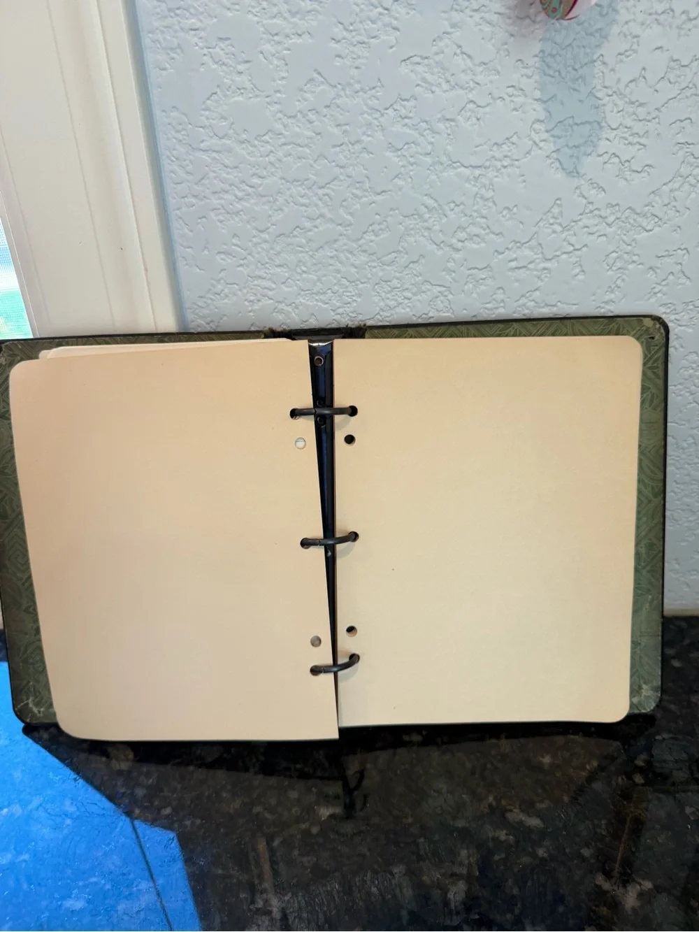 VTG Boorum & Pease 3 Ring Refillable Notebook Binder. W Paper inserts. USA. X348